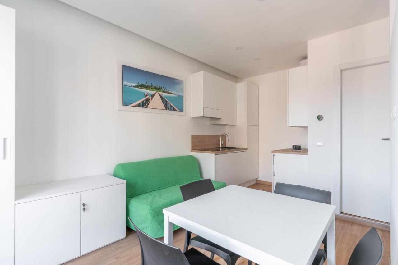 Cimiano Suite 21, New Apartment Milano Exteriör bild