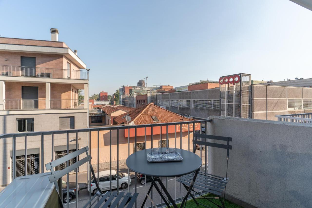 Cimiano Suite 21, New Apartment Milano Exteriör bild